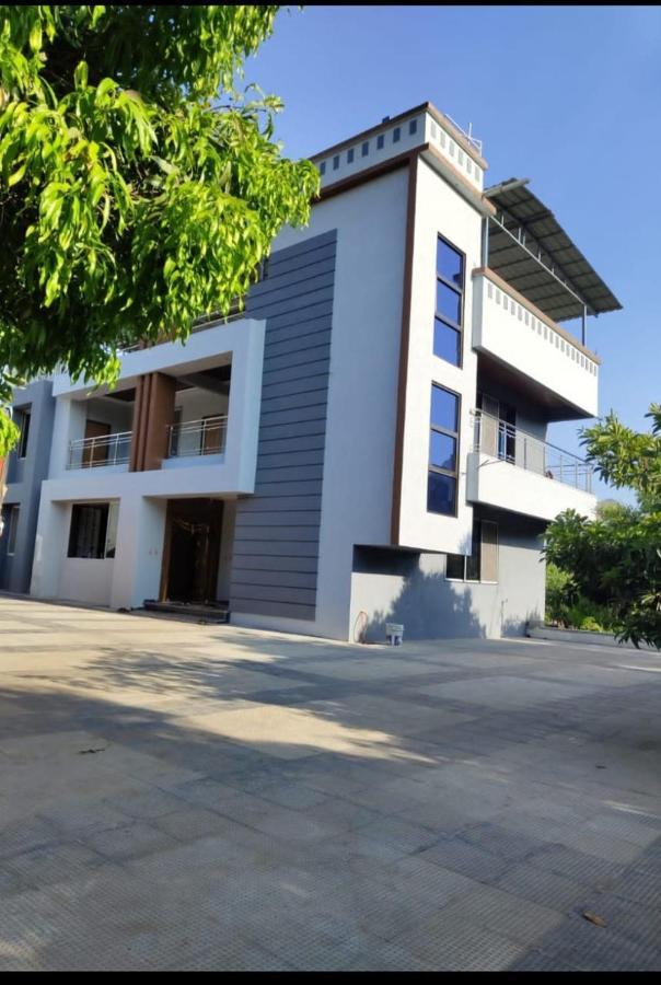 Silent Valley Resort Thane Exterior foto